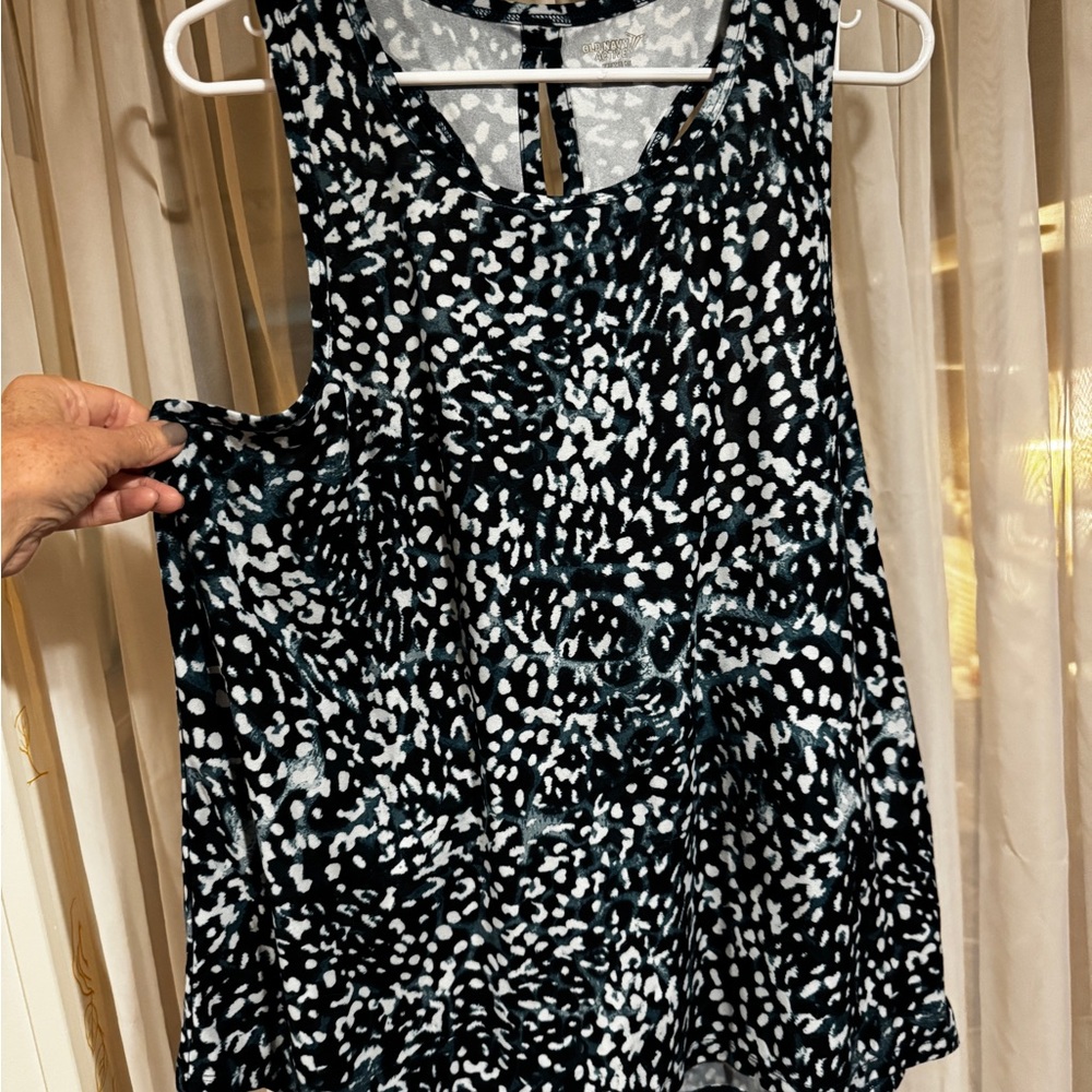 Old Navy Active Sleeveless Tank Top